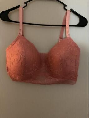 Laura Ashley Pink Lace  Bra 40D Adjustable Straps Underwire
